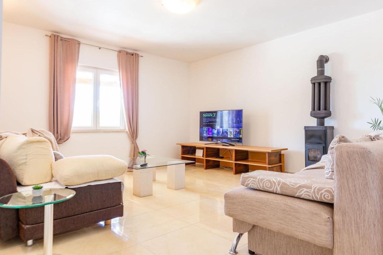 Sjor 2 Bdr Apartment W Grill Zára Kültér fotó