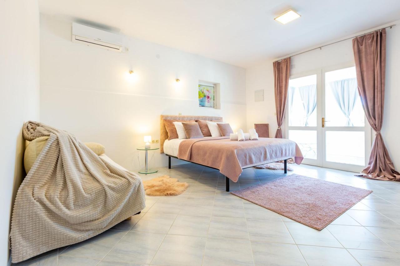 Sjor 2 Bdr Apartment W Grill Zára Kültér fotó